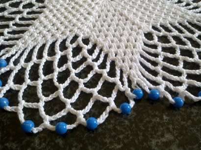 Pretty six point flower glass beaded doilie 22cm