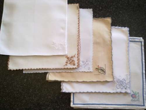 Mixed collection of vintage linen lunch napkins - 22 in total