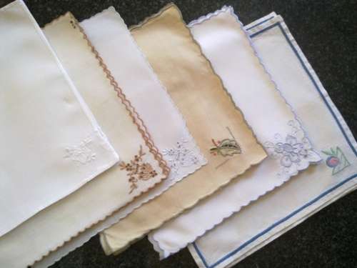 Mixed collection of vintage linen lunch napkins - 22 in total