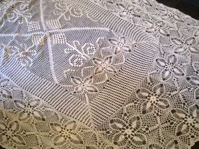 Stunning large vintage crochet bedspread