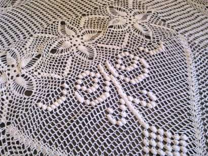 Stunning large vintage crochet bedspread