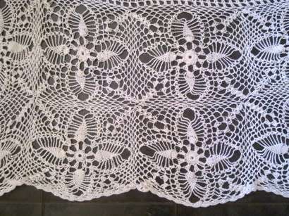 Stunning large vintage crochet bedspread