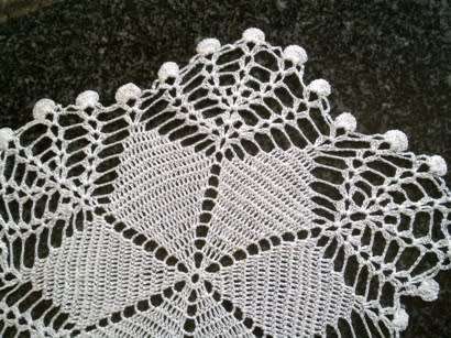 Delicate white crochet doilie 30cm