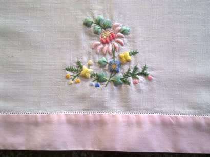 Elegant hand embroidered cotton guest hand towel (B)