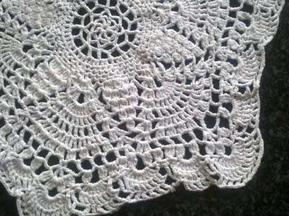 Unusual hexagonal white cotton crochet doilie 28cm