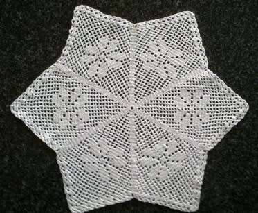 Pretty filet crochet cotton doilie 35cm