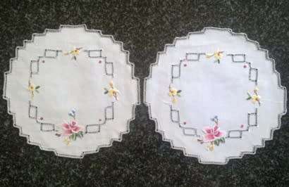 Pair of Italian white linen embroidered doilies 19cm