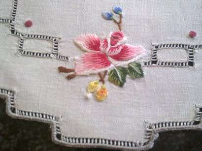 Pair of Italian white linen embroidered doilies 19cm