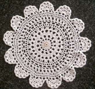 Cream cotton crochet doilie 22cm