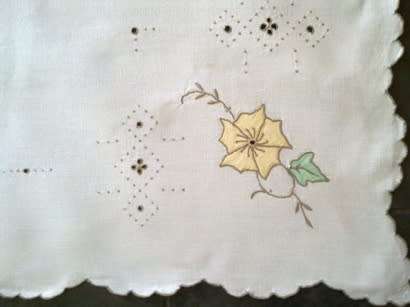 Beautiful small Madeira tablecloth / centre piece