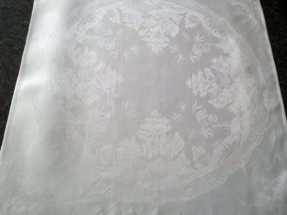 Four beautiful individual white linen dinner serviettes - harlequin set