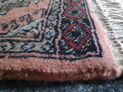Mini Persian carpet hand knotted wool - strawberry field