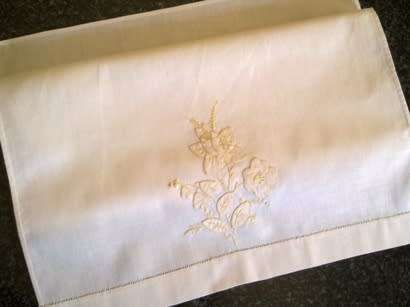 Cream cotton embroidered guest hand towel