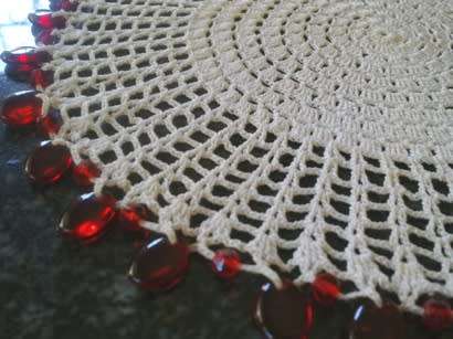 Vintage glass beaded doilie 20cm