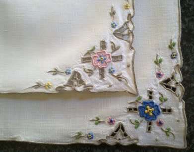 Lovely Madeira linen lunch napkins x 11