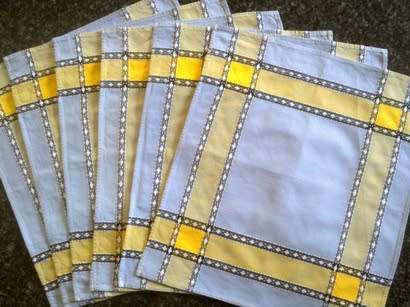 Matching pair of tea tablecloths and 12 napkins