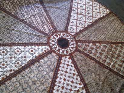 Striking large round cotton batik style tablecloth - 1.95m