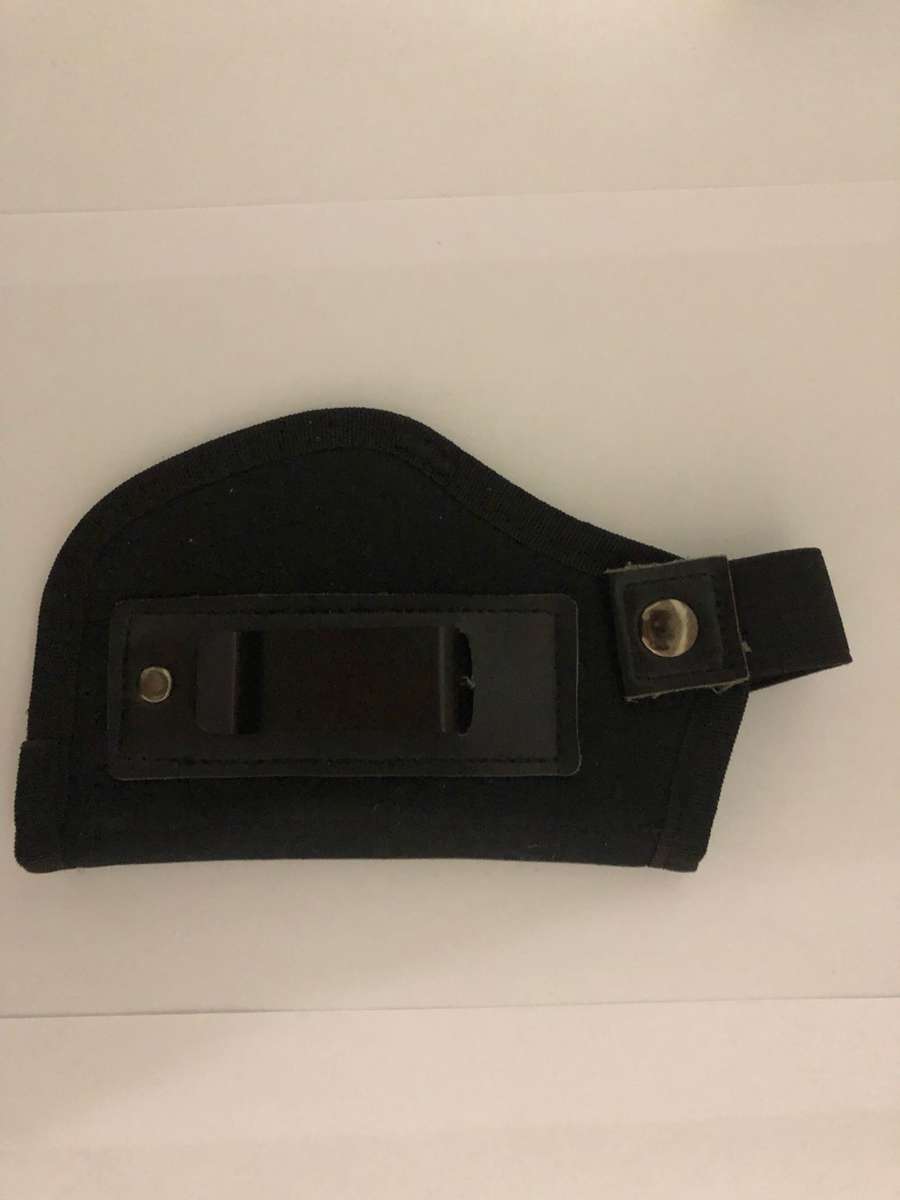 Kuzey A100 9mm blank/pepper pistol, carry case, 25 rounds and holster - never been used