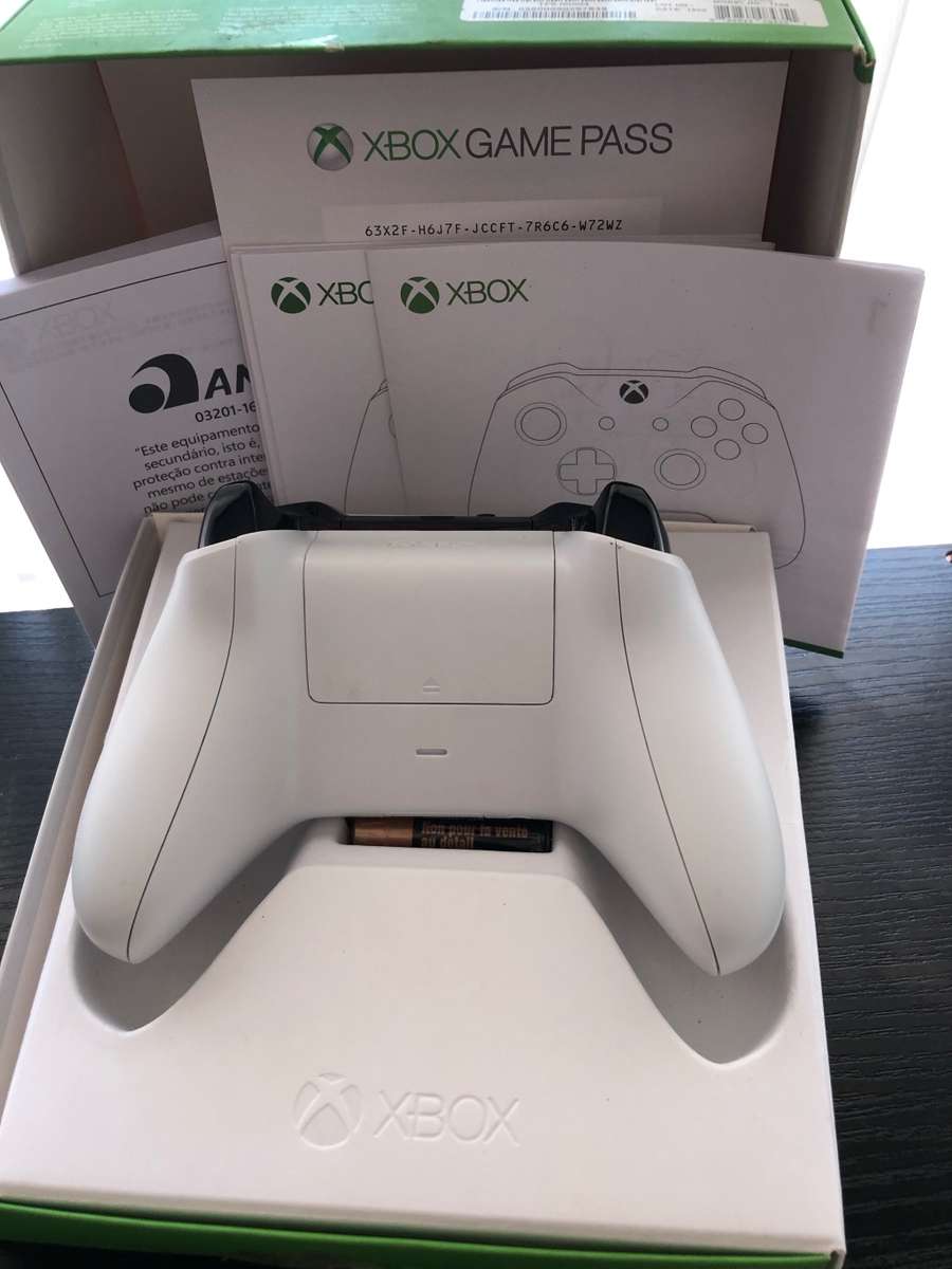 Original Wireless Xbox Series Controller - Robot White