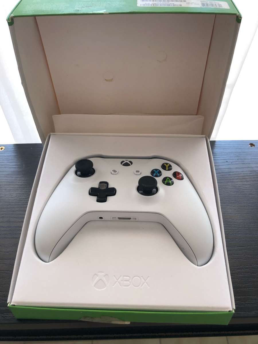 Original Wireless Xbox Series Controller - Robot White