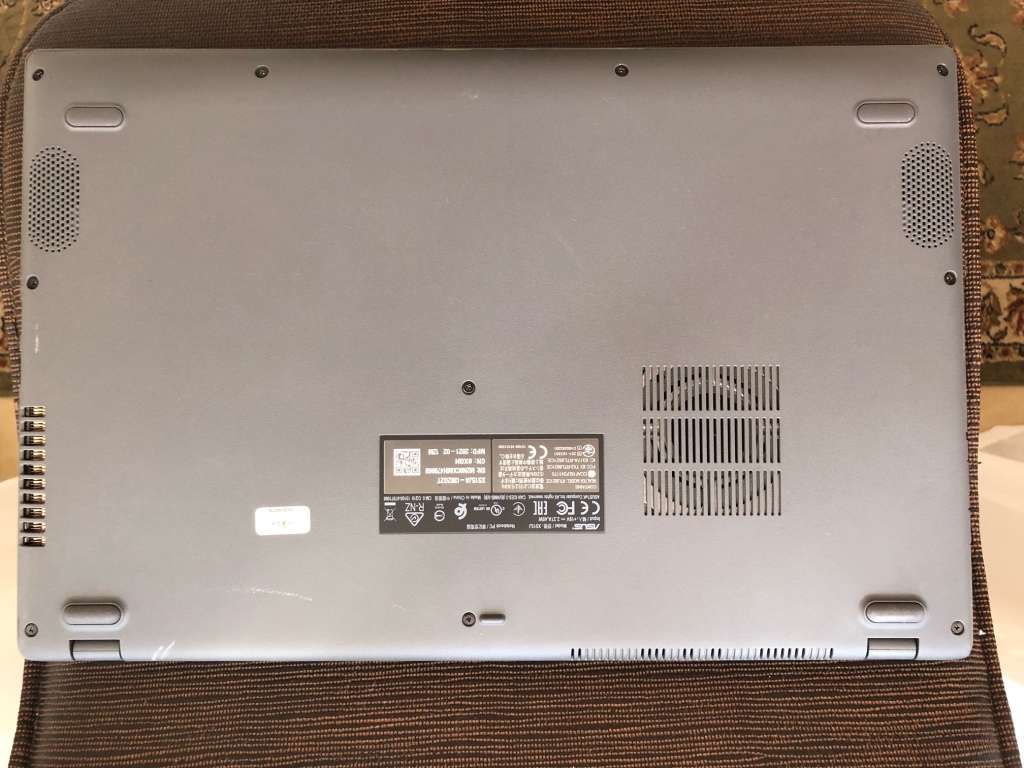 ***Selling as non-functional*** ASUS X515JA Intel Core i3 10th Gen laptop