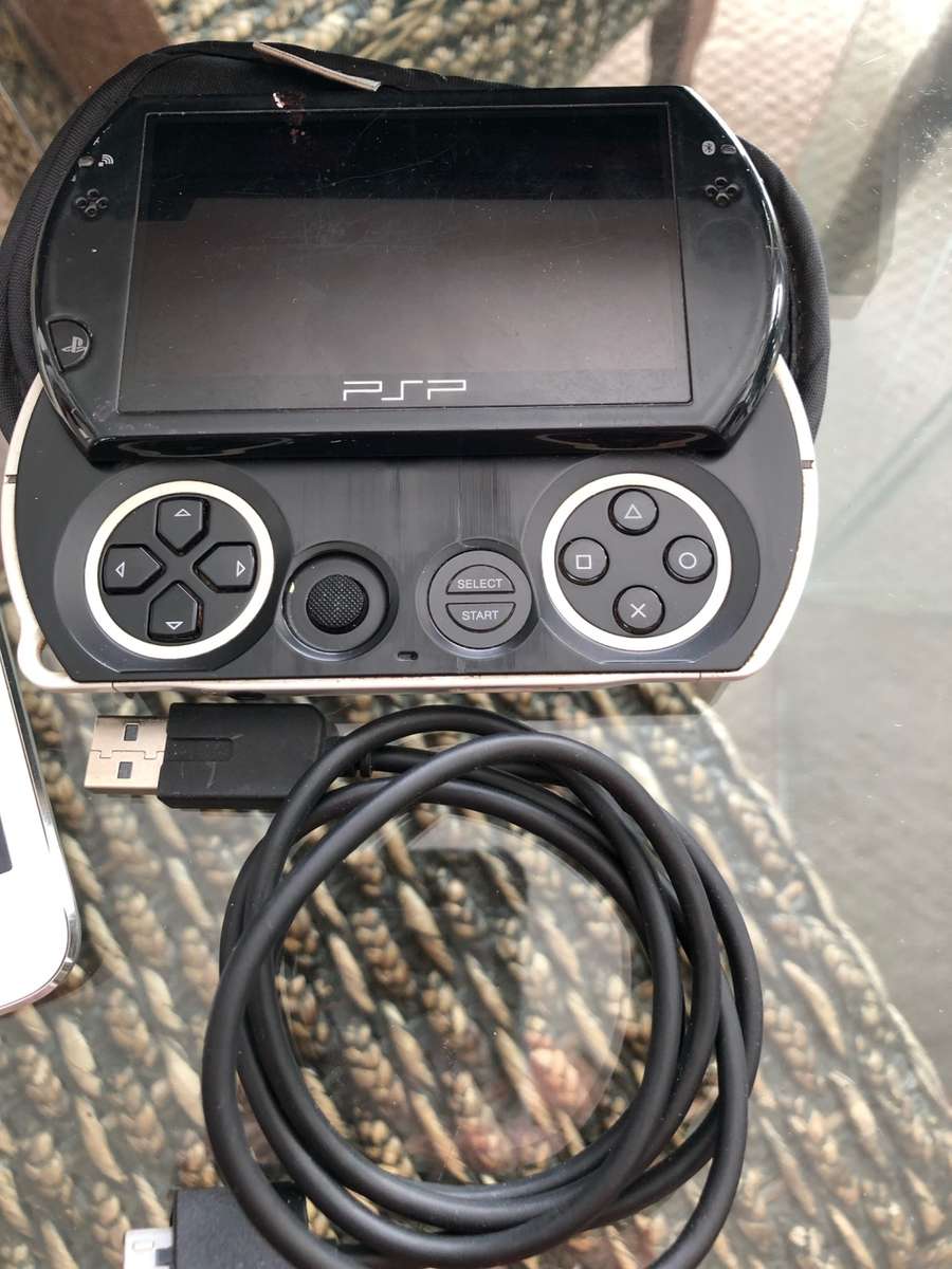 ***Selling as non-functional*** Bundle of electronics