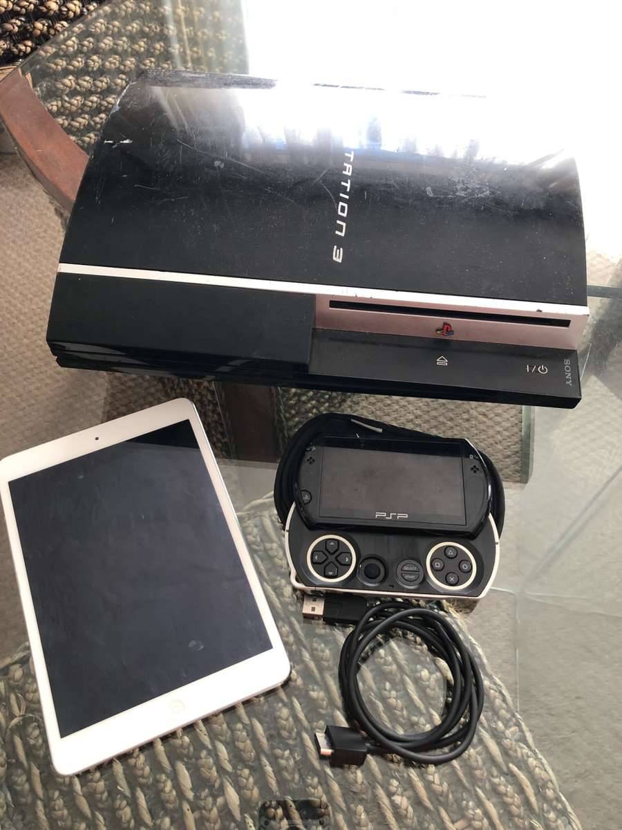 ***Selling as non-functional*** Bundle of electronics