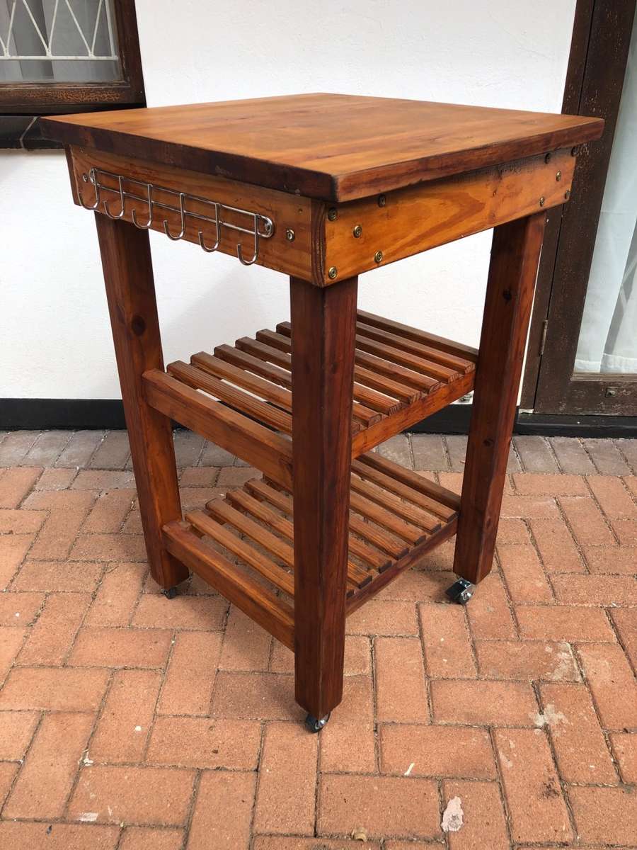 Butcher block / Kitchen island on castors