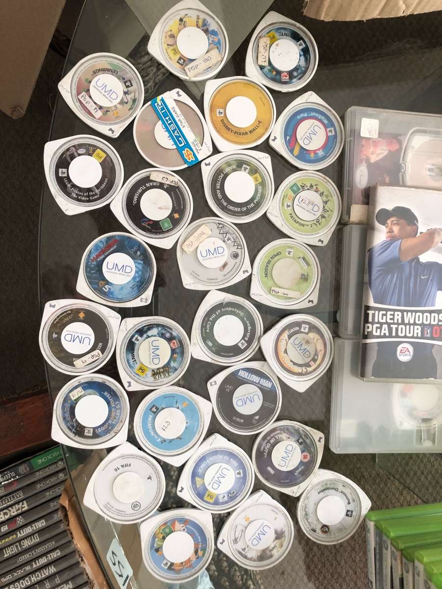 MASSIVE COLLECTION OF 153 X SONY PSP GAMES