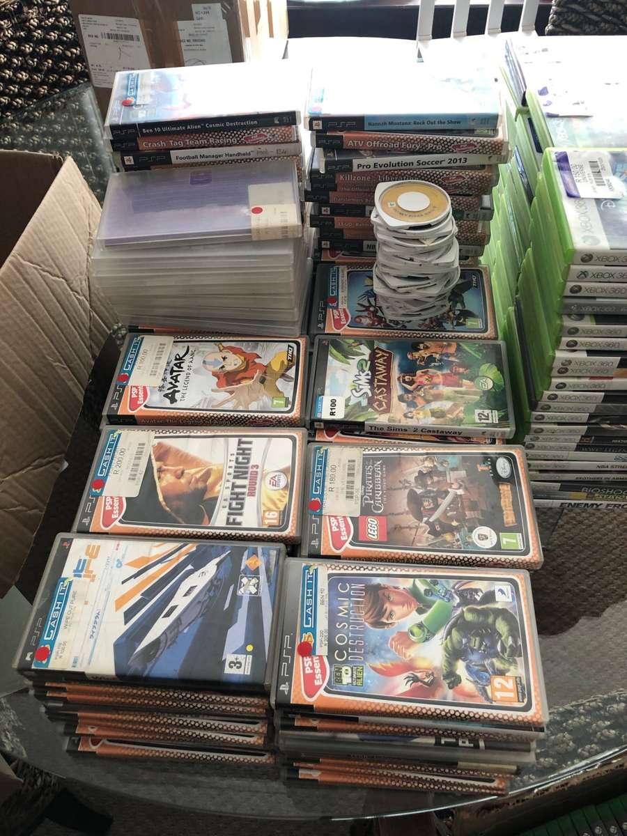 MASSIVE COLLECTION OF 153 X SONY PSP GAMES