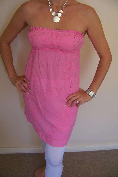 Lovely pink boobtube top (size 34)