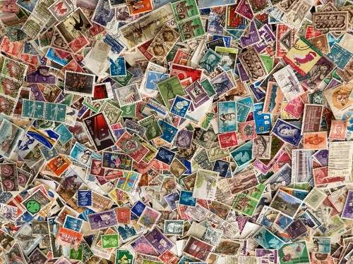 BULKLOT SALE - World mixture off paper. Thousands and thousands of stamps
