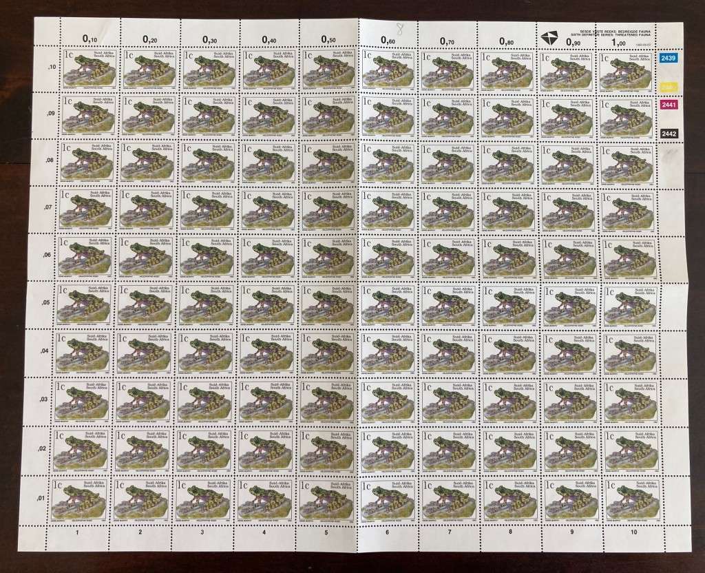 RSA - 1993   6th Definitive Issue Endangered Fauna 1c and 2c  Two Full sheets of 100  **MNH**