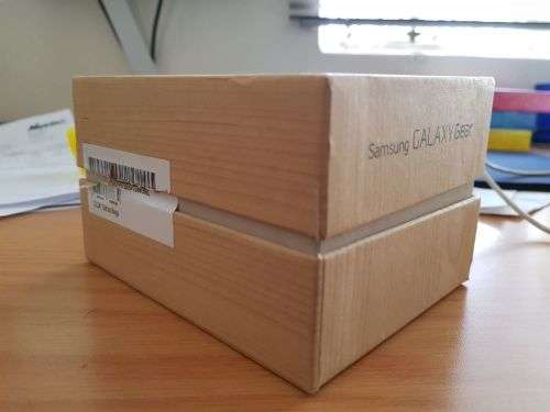 ***R1 SNAP FRIDAY*** SAMSUNG GALAXY GEAR