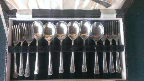 EPNS Dessert/Fruit Spoons & Forks With Serving Spoon - 13 Piece
