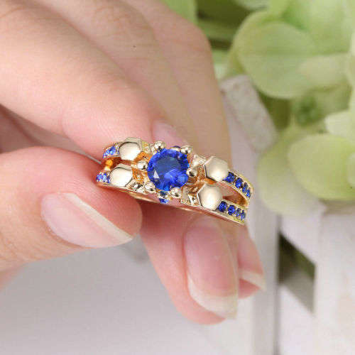 Pretty Gold Sapphire Ring Size 8