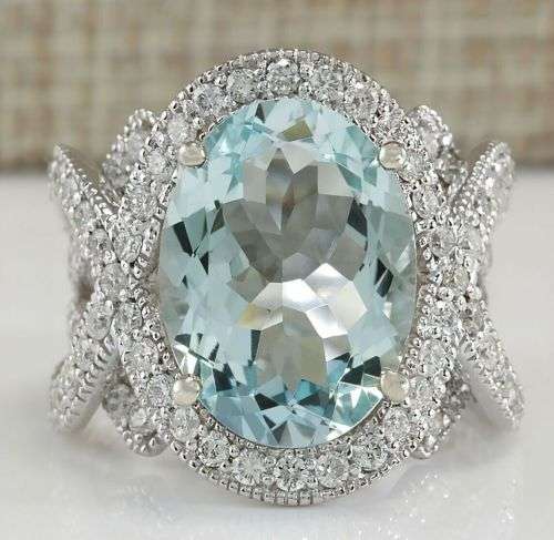 Eye Catching Silver Aquamarine Oval Ring (LAST ONE)