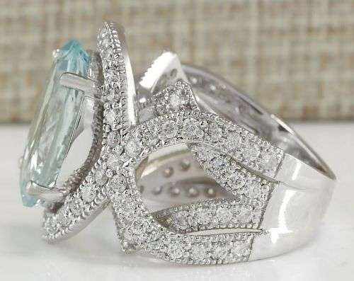 Eye Catching Silver Aquamarine Oval Ring (LAST ONE)