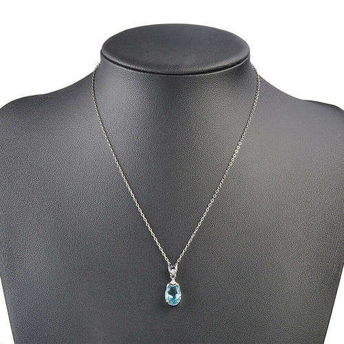 Elegant Aquamarine Pendant Necklace