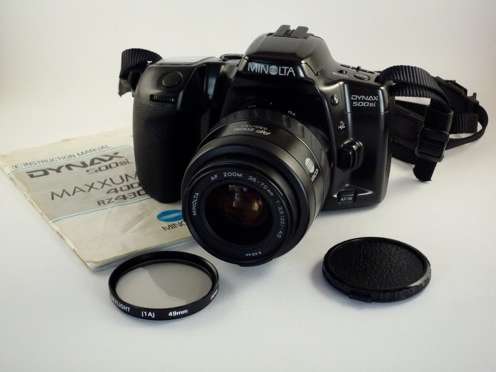 MINOLTA DYNAX 500SI 35MM SLR AND MINOLTA AF 35-70mm LENS
