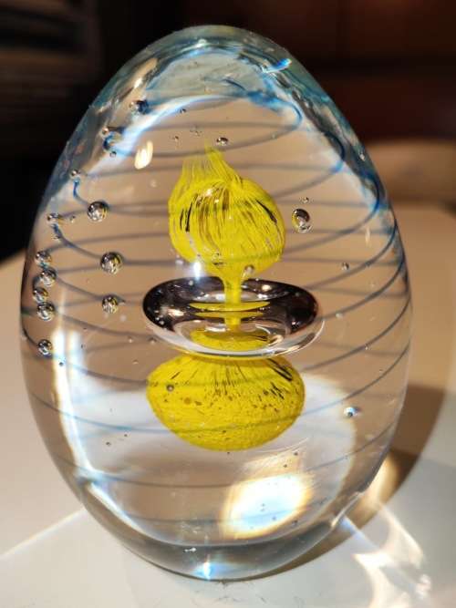 Glass paperweight maker unknown, 10cm