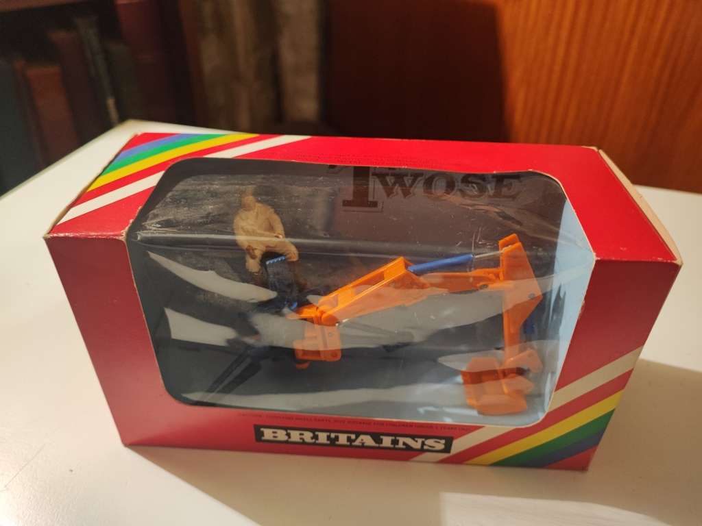 Britains die cast rear mounted digger 9536 new in box