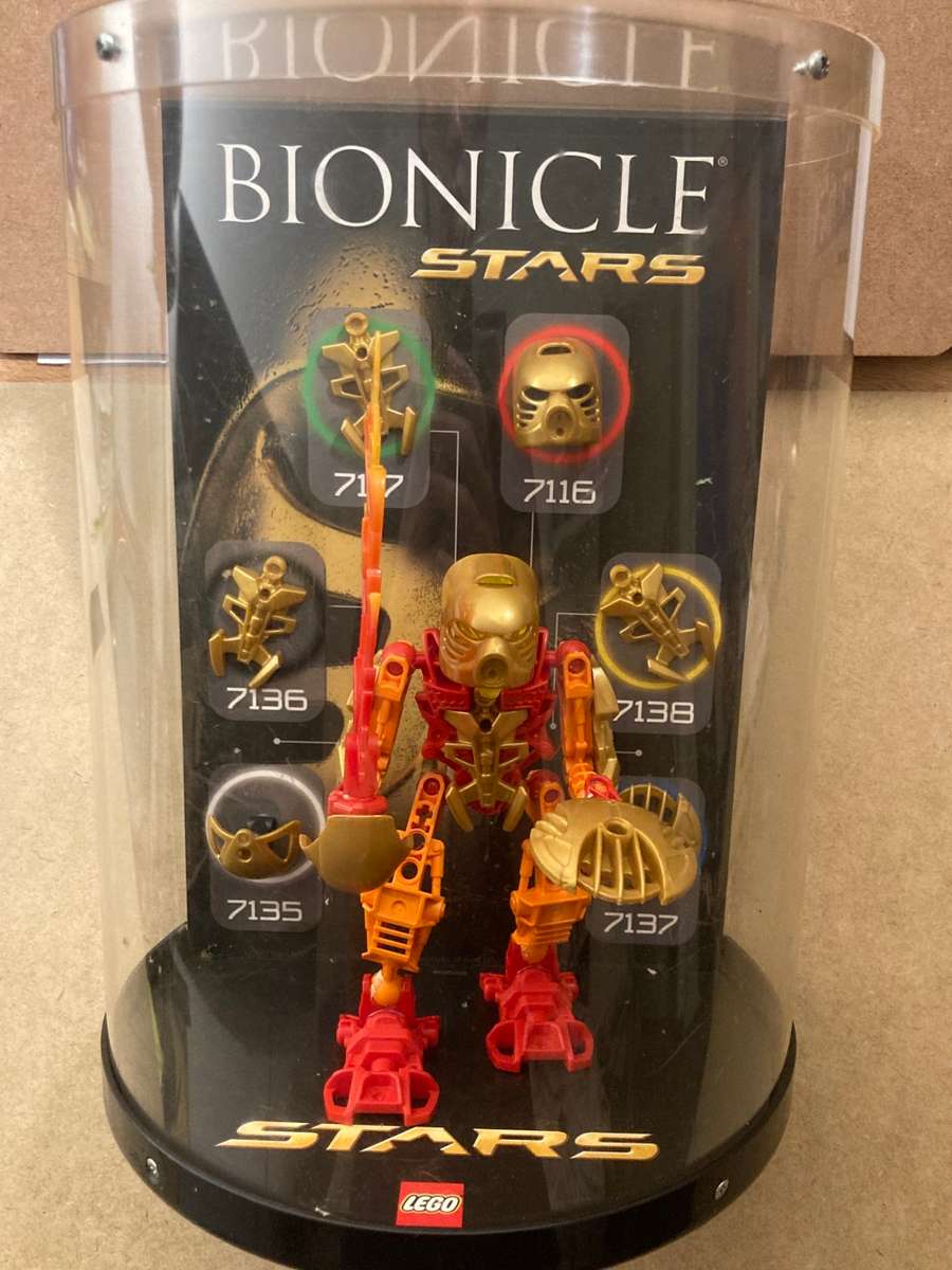 LEGO Bionicle Stars Tahu store display unit with gold parts