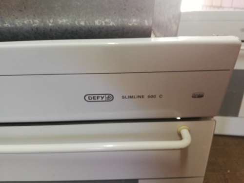 Defy Slimline 600C Eyelevel Oven (White)