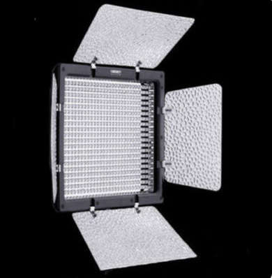 Yongnuo YN-600 YN600 Pro LED Video Light 5500K For Camcorder Canon Nikon Camera