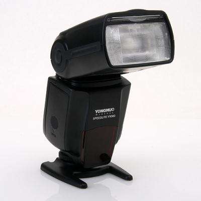 NEW! YONGNUO YN-560 Flash Speedlite for Canon, Nikon. Free shipping