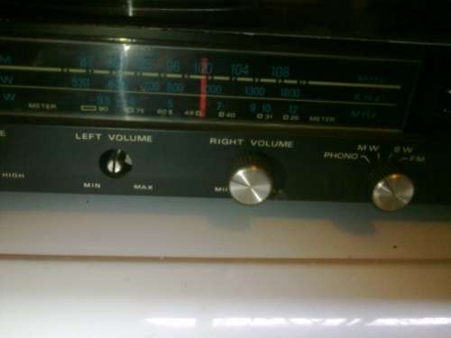 Sanyo record player and tuner