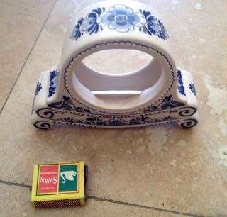 delfts blauw mantle piece