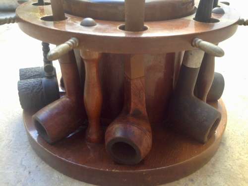 lot of 7 pipes , in wooden ships wheel