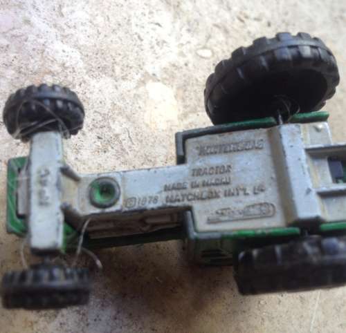 matchbox tractor no 46 , made in Macau 1978